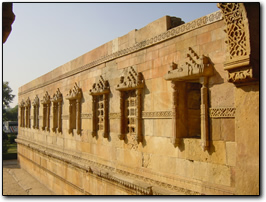 Champaner wall