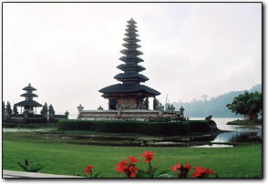 Temple in Candikuning