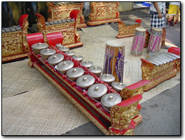 Gamelan instruments