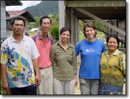 Batu Ritung Lodge: Joshua, Nabun, Vera, Anne and Supang