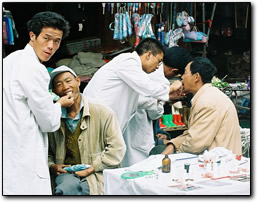 Lijiang market dentist