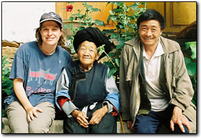 Li, Anne and 'Grandma', Five Fingers Guest House, Tiger Leaping Gorge